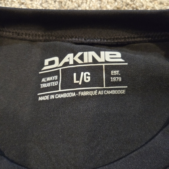 Dakine Mission Rashguard Crew Tshirt. Large. Black - Picture 3 of 5